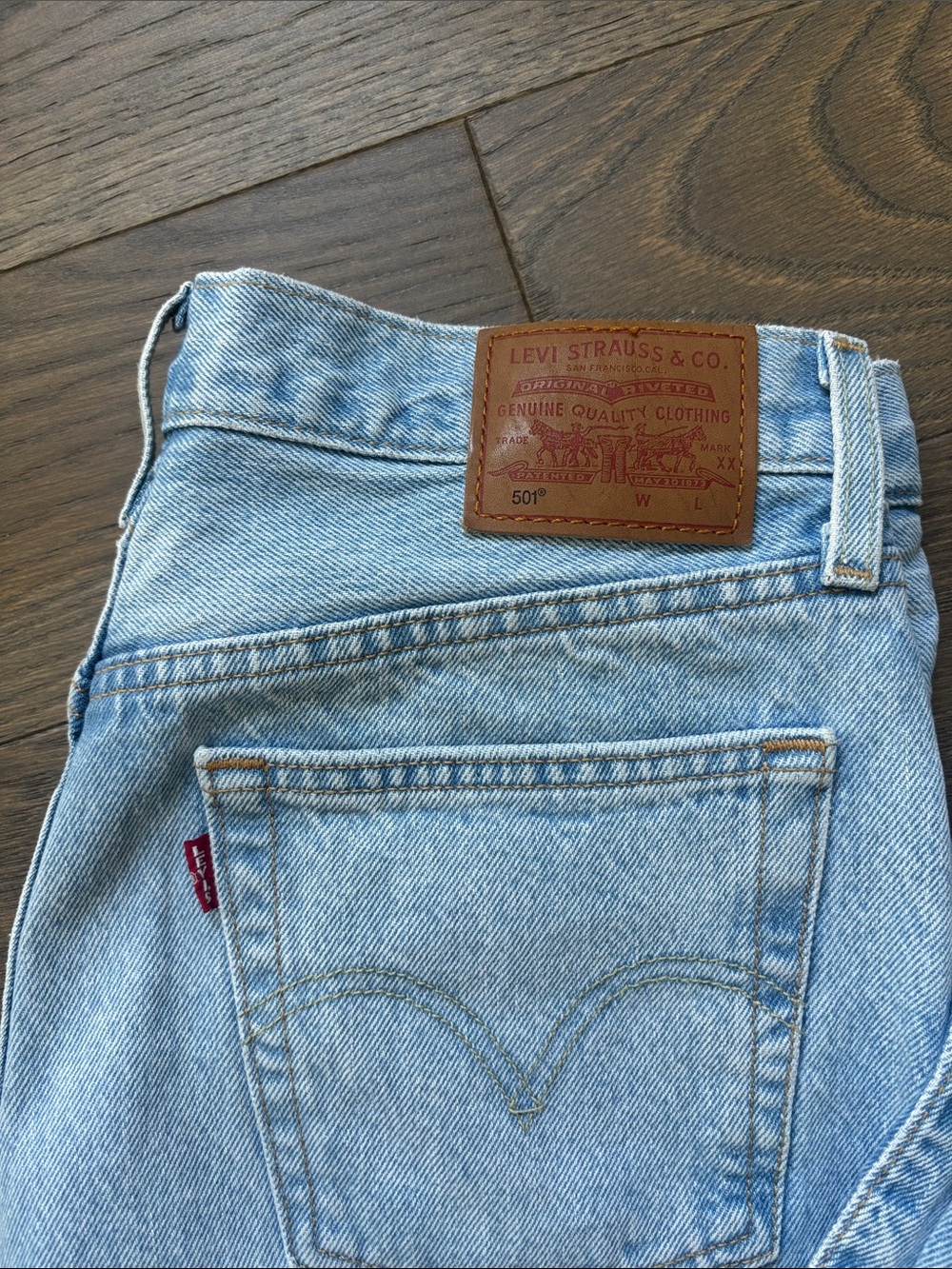 Levi's 501 - Picture 2 of 8